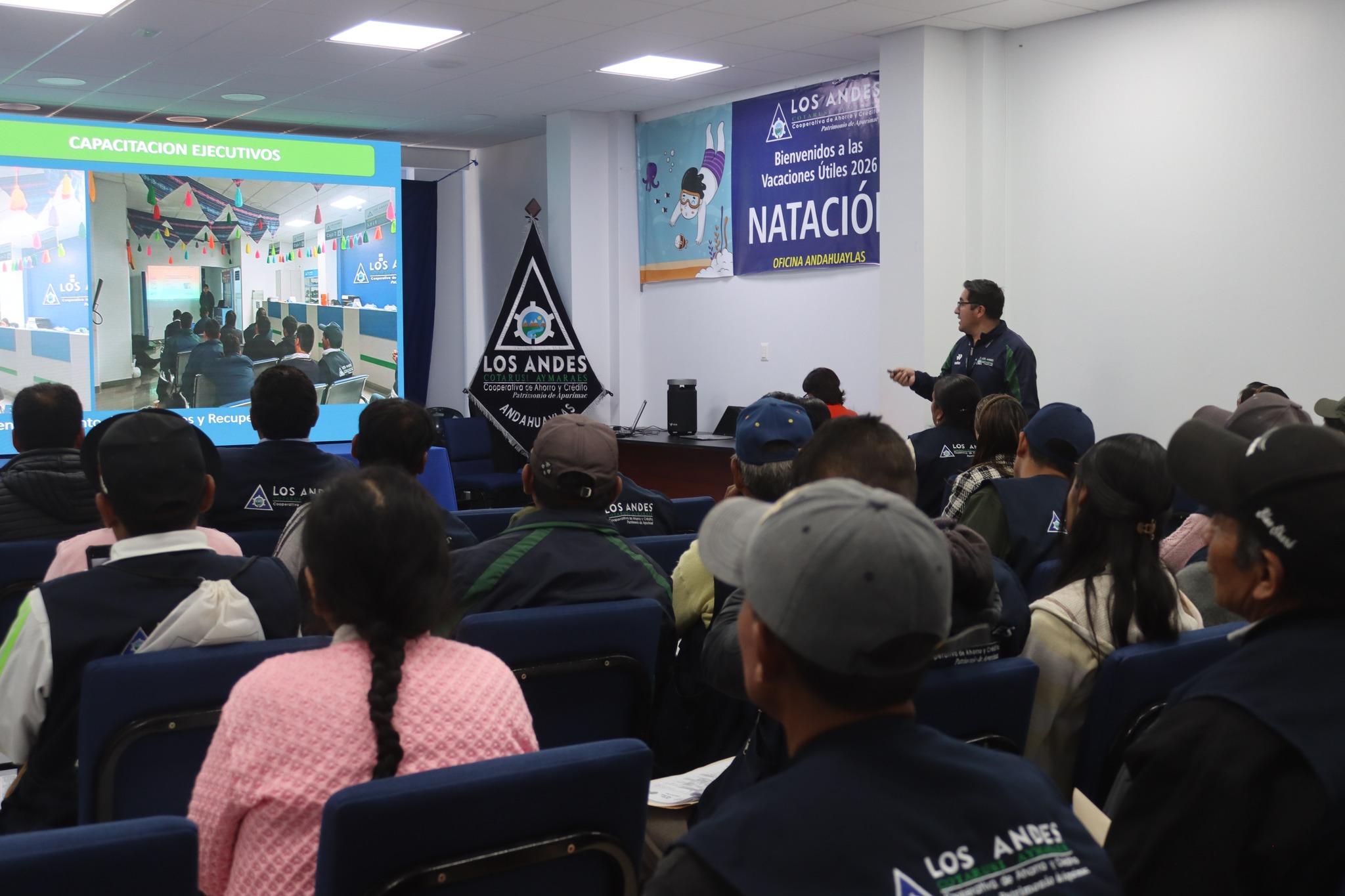 Cooperativa Los Andes fortalece la educación cooperativa en Andahuaylas